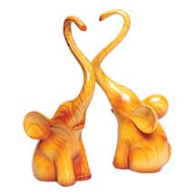 Alternate image Two Elephants Forming Heart Sculpture