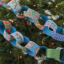 Alternate image Holiday Paper Chain Kit with 120 Links