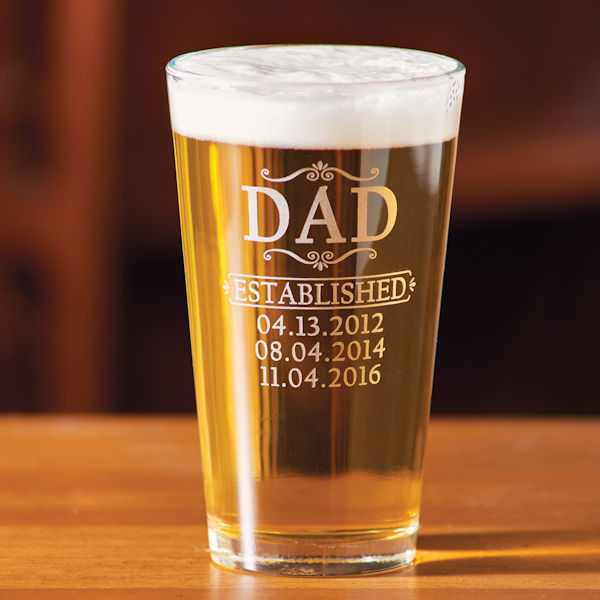 Product image for Personalized Mom and Dad Pint Glass