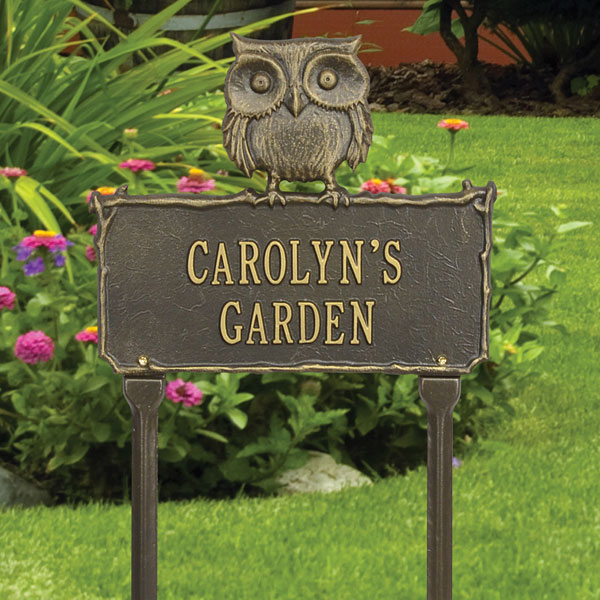 Product image for Personalized Owl Lawn Sign