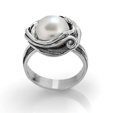 Sirena Pearl Ring