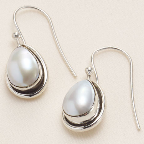 Artistic Pearl Earrings