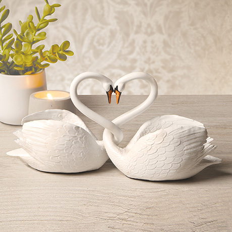 Loving Swans Sculptures