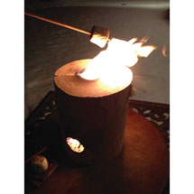 Alternate image One Log Portable Fireplace