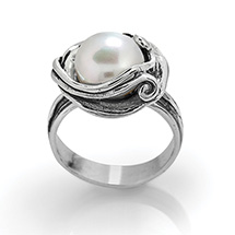 Product Image for Sirena Pearl Ring