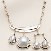 Alternate image for Artistic Pearl Necklace