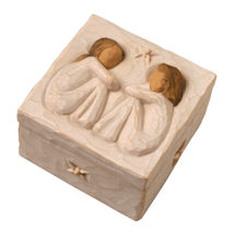 Product Image for Willow Tree Friendship Keepsake Box